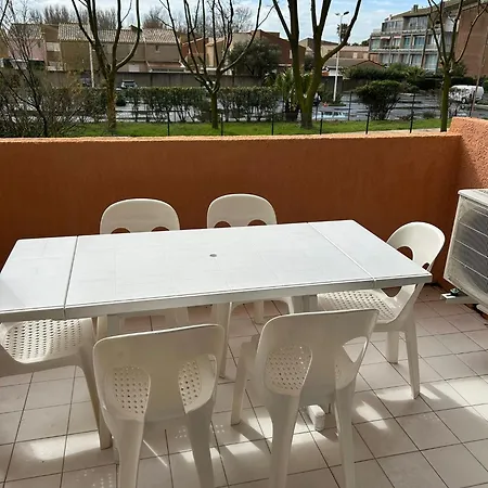 2 Acces Et Piscine Thetys Apartmán *